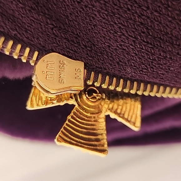 Rare! St John Gold Zip Bomber Jacket Violet Faux Fur Embroidered Collar S - Picture 9 of 14